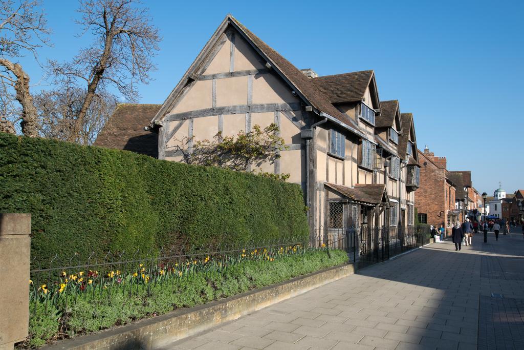 Elm Court Serviced Apartments Stratford-upon-Avon Zewnętrze zdjęcie